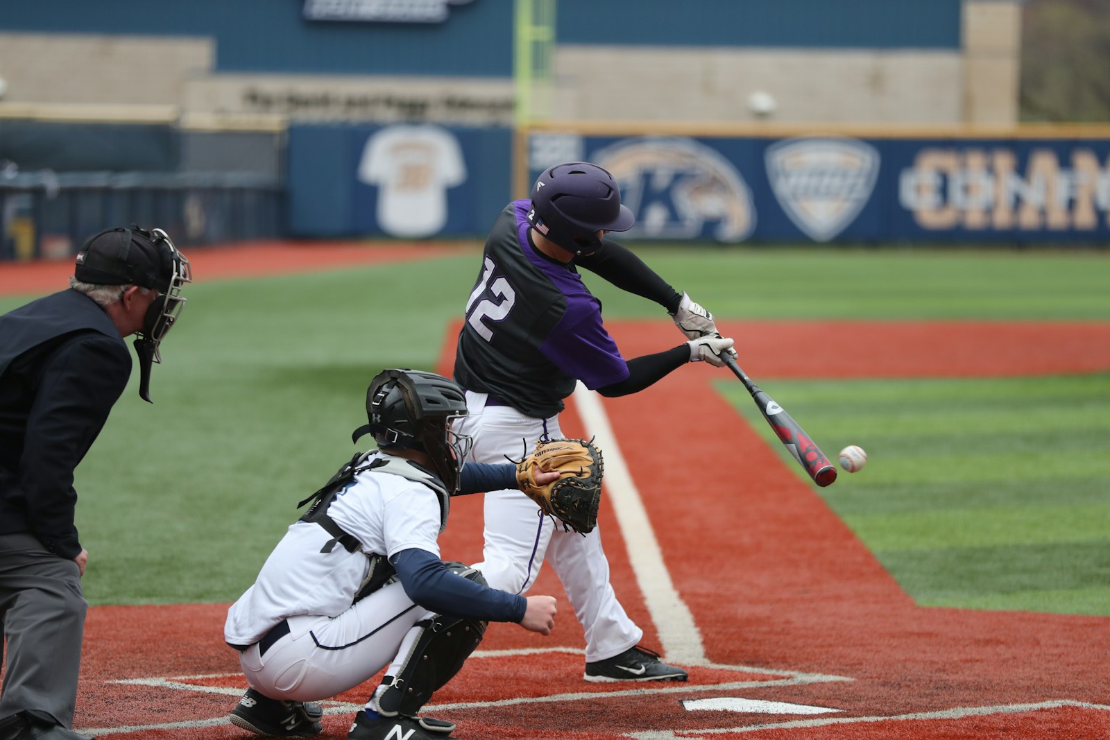Travel Baseball vs Rec Baseball: Which Is Right for Your Player?